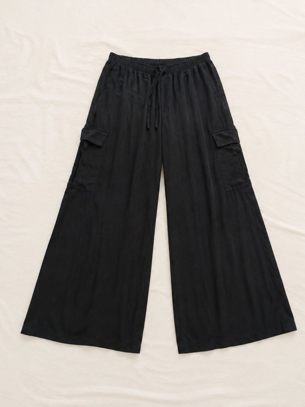 Old Navy Extra High-Rise Drapey Cargo Super Wide Leg Pants XL Tall Black